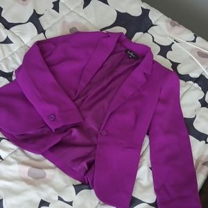 Lulu's fuchsia blazer
